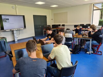 Spannender Workshop mit lenne.Tech – Schüler programmieren eigene Webseiten