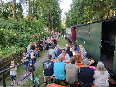 Die Museumsbahn informiert (Bild vergrößern)