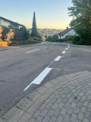 Endlich fertig: Kanalmodernisierung im Hüttenweg abgeschlossen