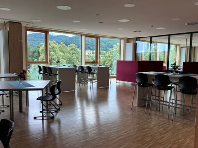 Einweihung des neuen Schulgebäudes an den Beruflichen Schulen Biedenkopf (Bild vergrößern)