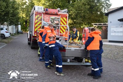 Foto zur Meldung: 24-Stunden-Dienst der Jugendfeuerwehr Perleberg: ein aufregendes Erlebnis