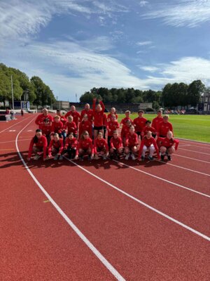 Internationale Begegnungen & starke Leistungen: Potsdamer Leichtathletinnen bei den World Youth Games in Göteborg