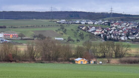 Das Projekt „Rhein-Main-Link“ sieht vor, eine 600 Kilometer lange Stromtrasse vom Norden in den Süden Deutschlands zu verlegen. Problem: Die Leitungen würden nach den vorgelegten Plänen zwischen Burgweg und Oppershofen verlaufen. Jetzt w (Bild vergr&ouml;&szlig;ern)