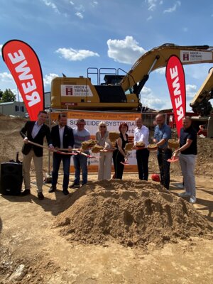 Meldung: Spatenstich für den neuen REWE-Markt am Planberg