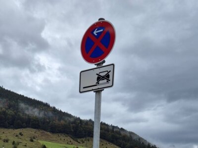 Halteverbot (Bild vergr&ouml;&szlig;ern)