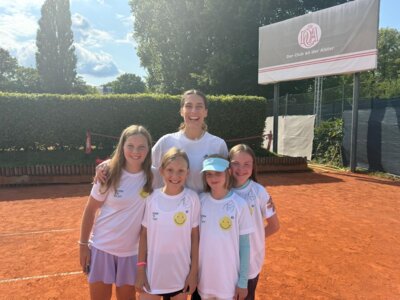 STC Mädels erhalten exklusive Trainerstunde bei Petko am Rothenbaum