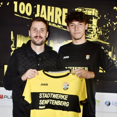 Endlich geschafft - herzlich Willkommen, Marlon (Bild vergrößern)