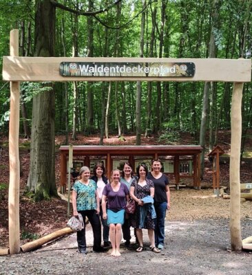 Der Kinderschutzbund erkundet den WALDENTDECKERPFAD - Foto: KSB Ahrweiler (Bild vergrößern)