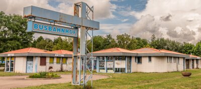 Baulicher Missstand Busbahnhof wird nach zwei Jahrzehnten beseitigt