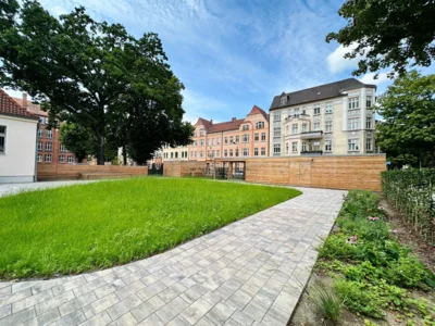 Hof des Kinder- und Jugendkulturzentrums an der Schillerstraße I Foto: Martin Ferch (Bild vergrößern)