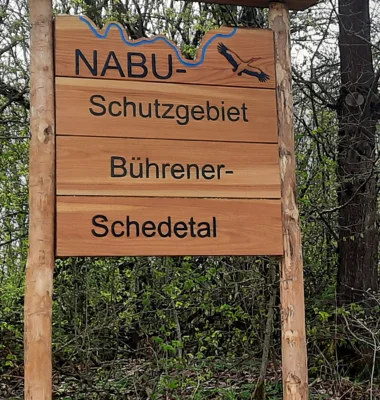 Foto zur Meldung: Neue Hinweistafel am Mühlberg – ein echter Hingucker!