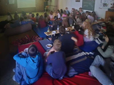 Ferienstart mit Taktgefühl – School’s Out Party des TSG Musikzugs rockt das Musikzimmer (Bild vergrößern)