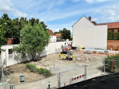 Vor wenigen Wochen startete die Neugestaltung des Bürgergartens an der Nedwigstraße I Foto: Martin Ferch (Bild vergrößern)