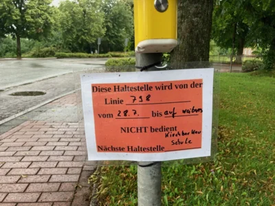 Meldung: Linie 798 nach Flintbek hält vorerst nicht mehr am Bushäuschen Am Alten Bahnhof