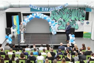 Abschlussfeier der 9. und 10. Klassen 2025! (Bild vergr&ouml;&szlig;ern)