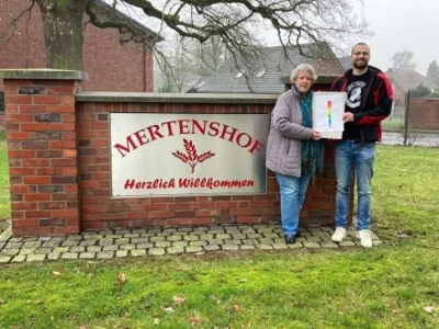 Kartoffelhof mit Engagement (Bild vergr&ouml;&szlig;ern)