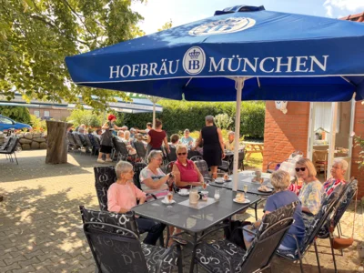 Meldung: Klönnachmittag in Nienau‘s Biergarten / LandFrauenverein Artlenburg-Avendorf