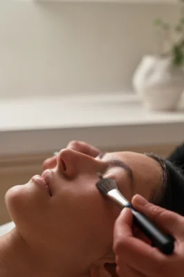 Dr. Hauschka eröffnet ersten eigenen Kosmetiksalon in Bad Boll: Ganzheitliche Pflege am Ursprungsort der Marke