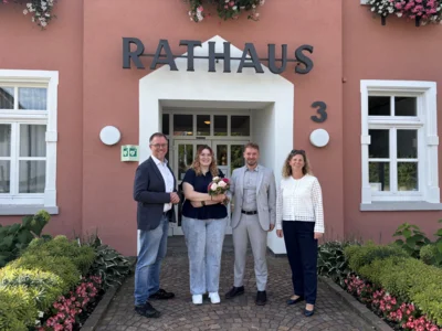 Meldung: Neue Auszubildende im Rathaus Neukirch