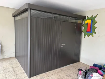 Unser neues Spielzeughaus ist da! (Bild vergr&ouml;&szlig;ern)