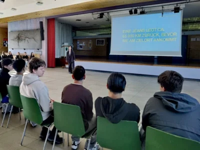Workshop-Tag in Sachen Mode (Bild vergr&ouml;&szlig;ern)
