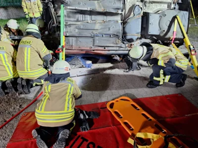 Gemeinsame Übung der Feuerwehren Neuenkirchen und Brochdorf – Technische Hilfeleistung (Bild vergr&ouml;&szlig;ern)