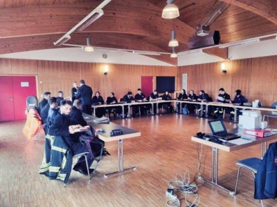 Meldung: Funklehrgang erfolgreich beendet