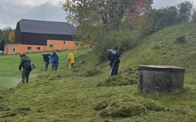 Erfolgreicher Arbeitseinsatz auf dem Festplatz in Voigtsdorf (Bild vergr&ouml;&szlig;ern)