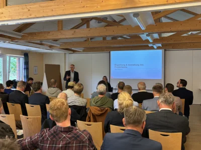 Eröffnung des Fachworkshops im Loxstedter Bürgersaal (Foto: Gemeinde Loxstedt/Grotheer) (Bild vergr&ouml;&szlig;ern)
