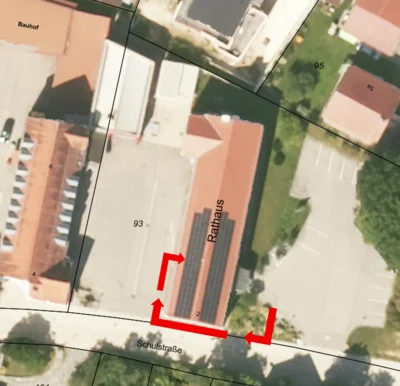Rathaus: ab 12.11.2025 nur über rückwärtigen Eingang zugänglich (Bild vergr&ouml;&szlig;ern)
