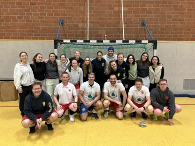 Foto: Das Damen- und Herrenteam des Soester HC Foto zur Meldung: Ergebnisse des 39. Börde-Cups