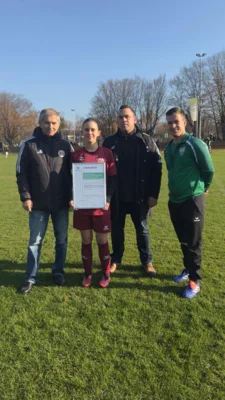 Fair Play von Elina Sommer: Menschlichkeit auf dem Spielfeld