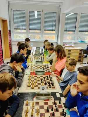 KEM im Schach: Silber für den Schulmeister (Bild vergr&ouml;&szlig;ern)