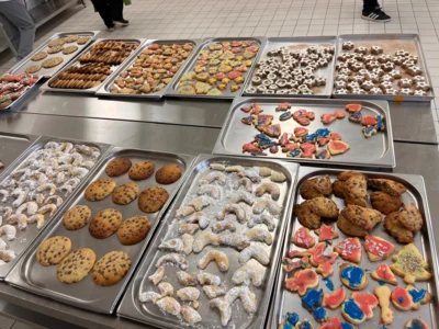 Foto zur Meldung: In der Weihnachtsbäckerei
