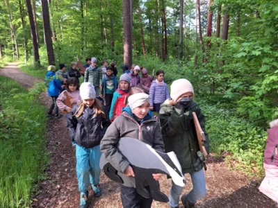 Kooperation der Klasse 3a und der Lerngruppe 9b an der Heinrich-Schickhardt-Gemeinschaftsschule Bad Boll (Bild vergr&ouml;&szlig;ern)