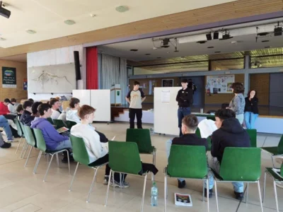 Berufsberaterin zu Besuch an der Heinrich-Schickhardt-Gemeinschaftsschule (Bild vergr&ouml;&szlig;ern)