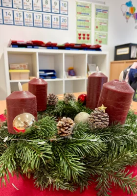 Adventsbasteln der Klasse 6/7b (Bild vergr&ouml;&szlig;ern)