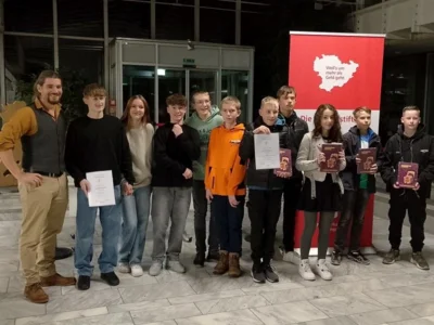 Lerngruppen 7b und 7c gewinnen den 1. und den 2. Platz beim Stauferpreis (Bild vergr&ouml;&szlig;ern)