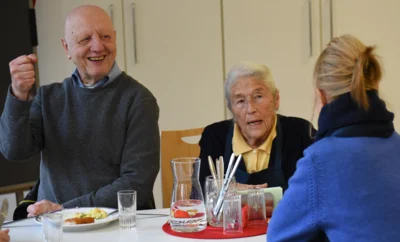 BRK-Urgestein Vroni Döring (Mitte) ist Team-Mitglied der Silbertafel. - Foto: Sibylle Seidl-Cesare