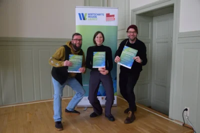 (2)	WRL_Die Freude auf Seiten der Projektinitiator*innen ist groß: Kulturforum Cottbus e.V., Rosa Cottbus e.V. und Bunte 9 e.V. freuen sich über die Förderung ihrer Projekte (Bild vergr&ouml;&szlig;ern)