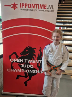 Sophie Lau vom TSV Bassen in Enschede, NL (Bild vergr&ouml;&szlig;ern)