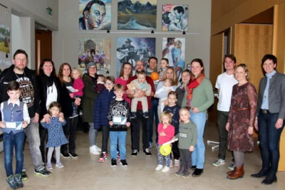 Meldung: Verlosung beim Familientag: Gewinne übergeben