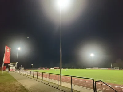 Neue Flutlichtanlage im Walter-Block-Stadion