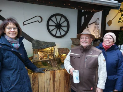 v.l.n.r. Andrea Jahnen (Teamvorstand KSB), Rudolf und Ursula Schell (Bild vergr&ouml;&szlig;ern)