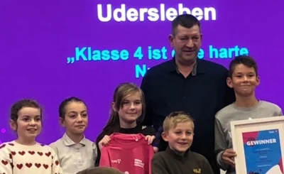 Klasse 4 sahnt 1.000,-€ ab (Bild vergr&ouml;&szlig;ern)