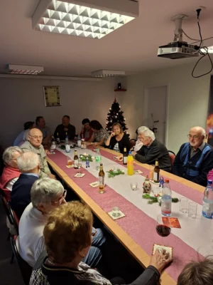 Weihnachtsfeier des Grebser Feuerwehrvereins mit Ehrung zum 60. Hochzeitstag (Bild vergr&ouml;&szlig;ern)