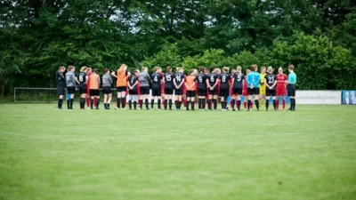 Wir sind die 2. Damen des SV Eintracht Oldenburg – Eine Herde mit Herz und Leidenschaft!