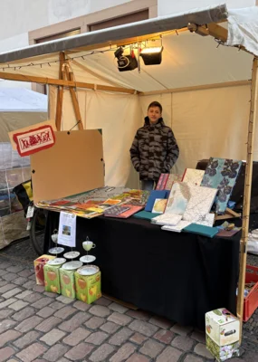 Die Elztalschule auf dem Weihnachtsmarkt in Freiburg (Bild vergr&ouml;&szlig;ern)