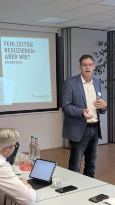 Meldung: Führung, Photonik, Infrastruktur: Zukunftsthemen beim Friedberg Unternehmerstammtisch