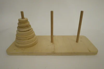 Spiel für schlaue Köpfe (Modell - geht natürlich auch mit Pappe und Bleistiften)